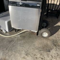 Whirlpool Dishwasher 