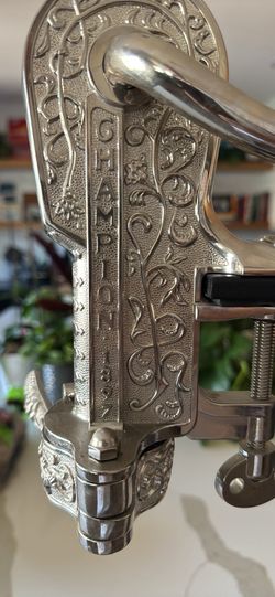 CHAMPION 1897 Centennial Wine Opener