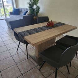 Dining Set (Table + 4 Chairs) + Sofa Bed / Comedor (Mesa Y 4 Sillas) + Sofa Cama