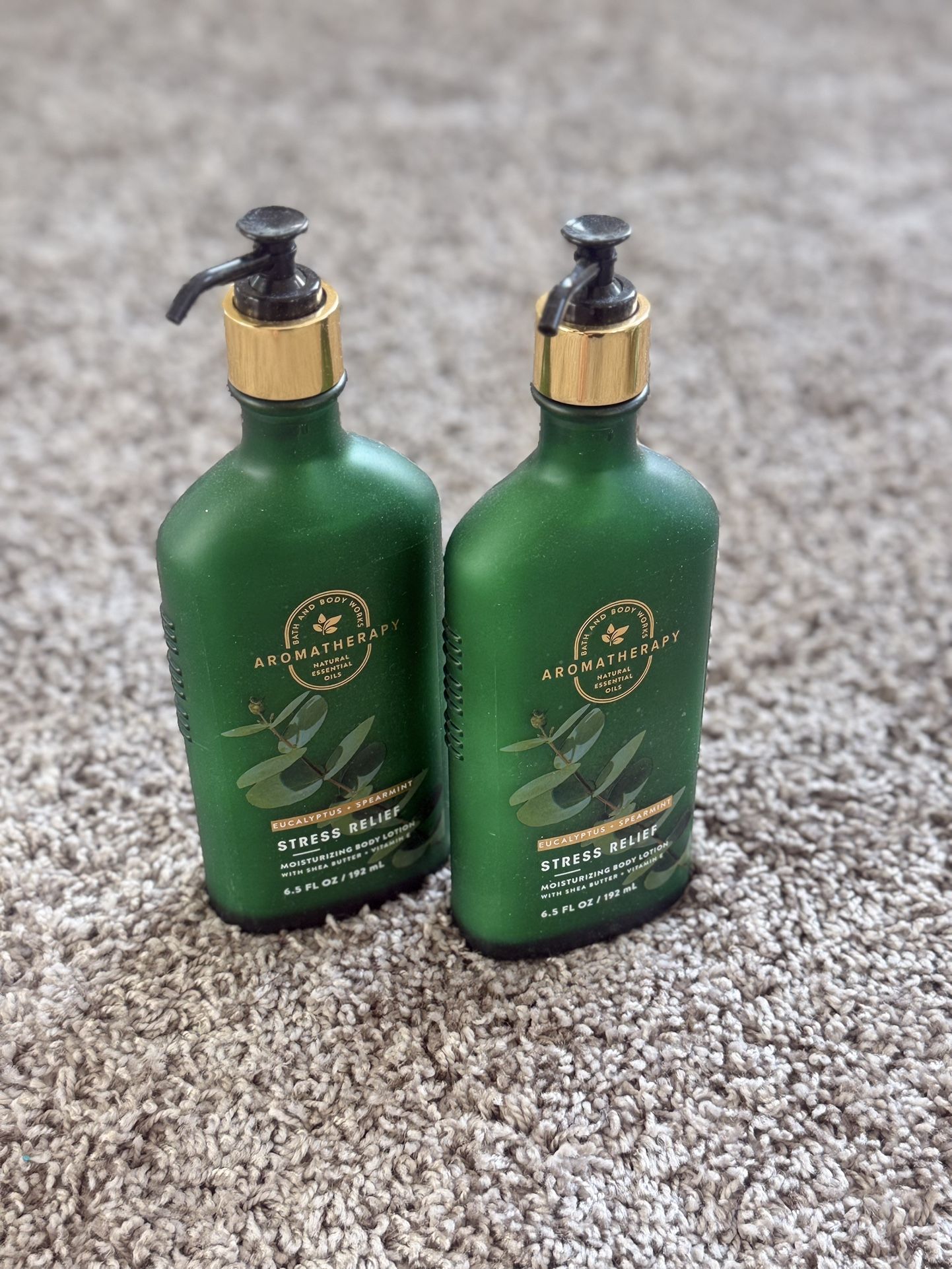 BATH AND BODY WORKS stress relief moistur body lotion