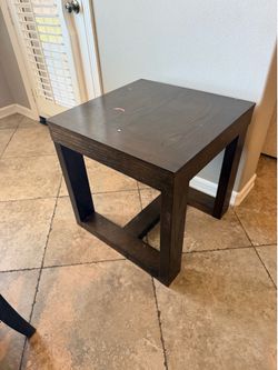 Free coffee table