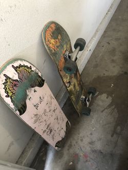 1 Deck, 1 Skateboard 