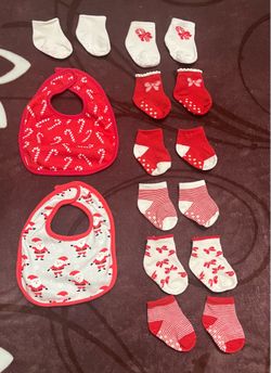 Christmas bibs & newborn socks