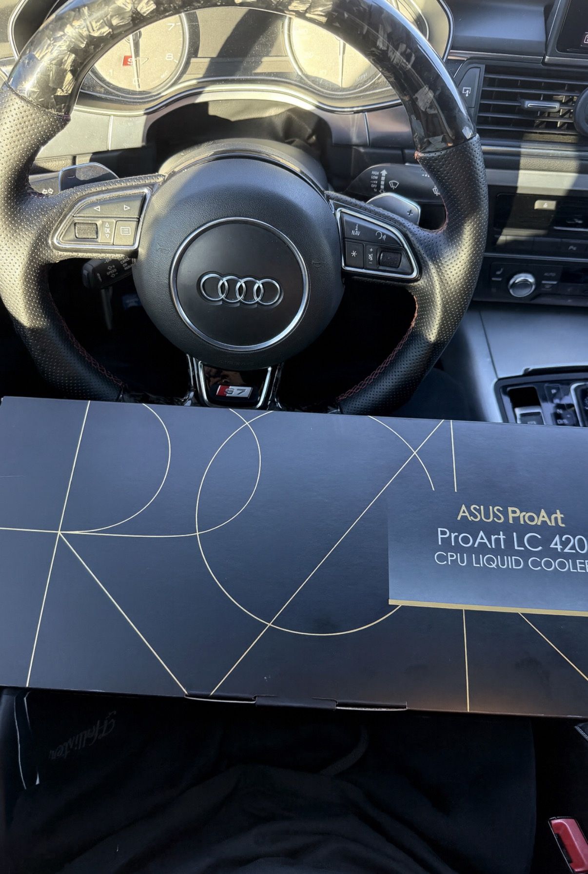 ASUS pro art CPU liquid cooler