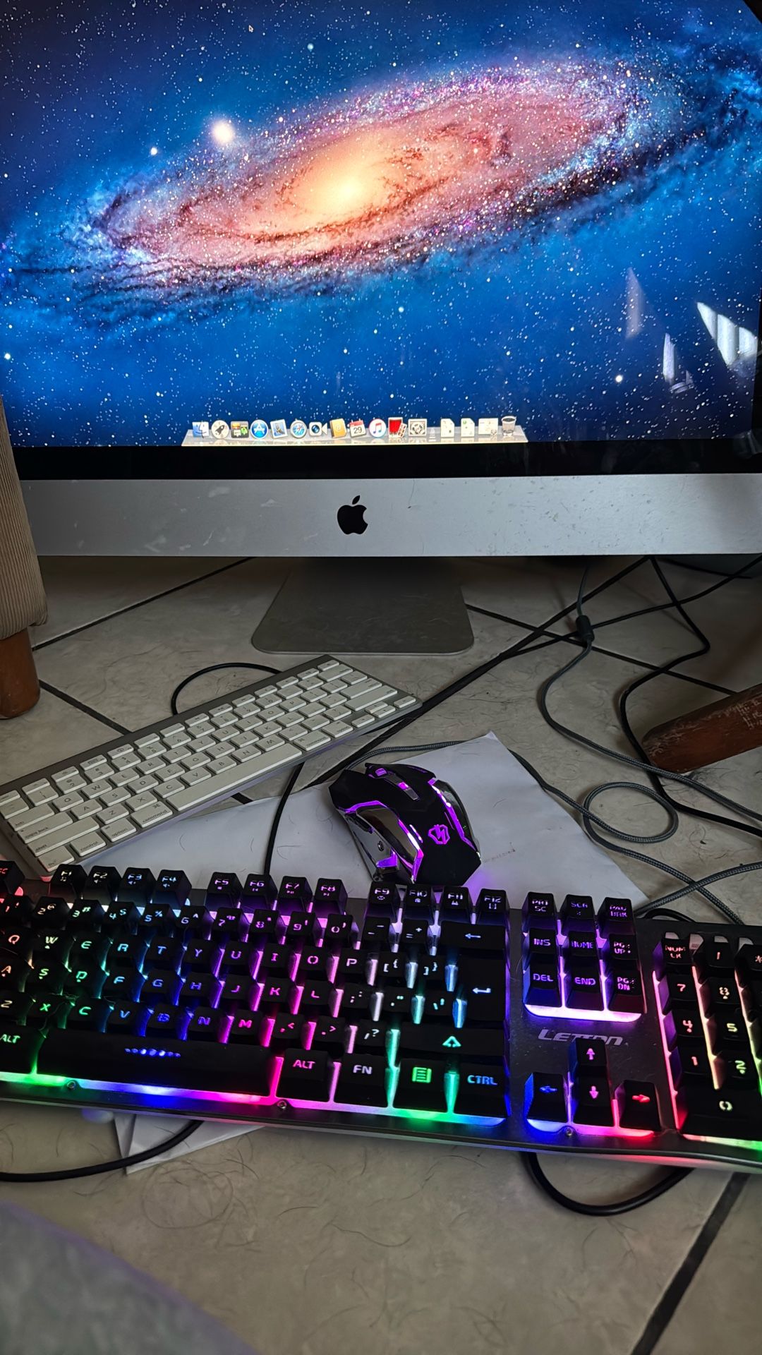 27inch Apple Desk Top