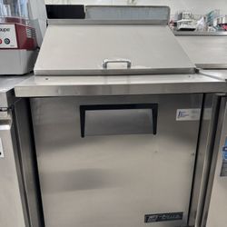 True 27” Commercial Megatop Sandwich Prep Table 