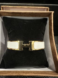 Royal Blue & White Enamel “H” Bracelet – Gold Tone 