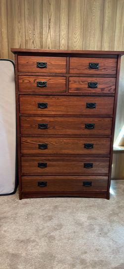 Spacious 9 drawer dresser
