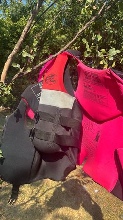 Bass pro jackets adult size! $5 each