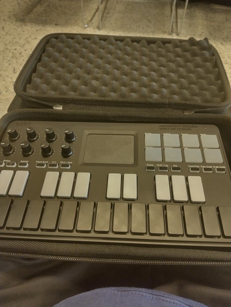 Keyboard (Nano Korg)
