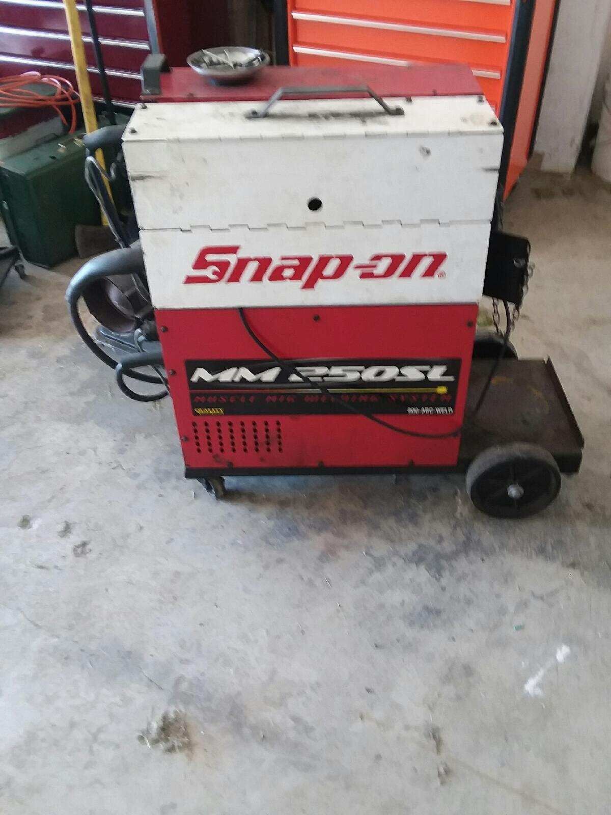Snapon MM250SL mig welder with tig welding attachment for Sale in