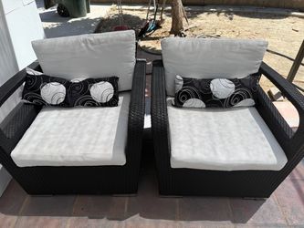 Outdoor Wicker Lounge Chairs Set of 2