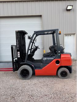 Forklift