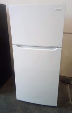 Frigidaire Top Mount White Refrigerator
