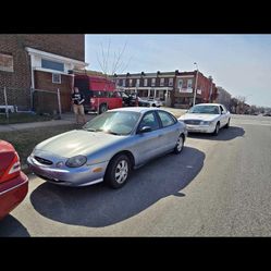 1998 Ford Taurus
