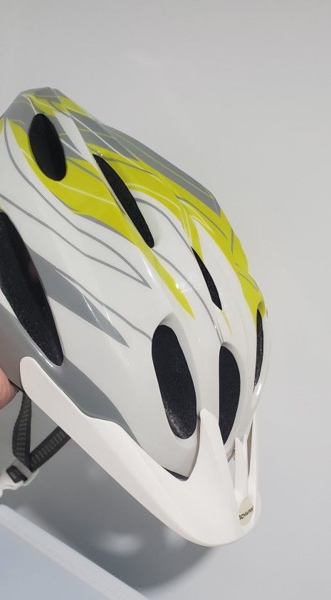 Schwimn bike helmet