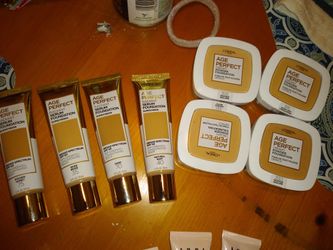 Foundations and powders