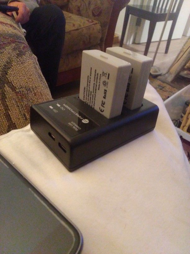 Lp-E5 Dual Battery Charger For Cameras