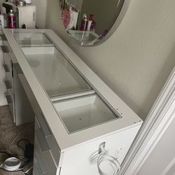 Makeup Vanity Desk with Power Outlet & 7 Drawers