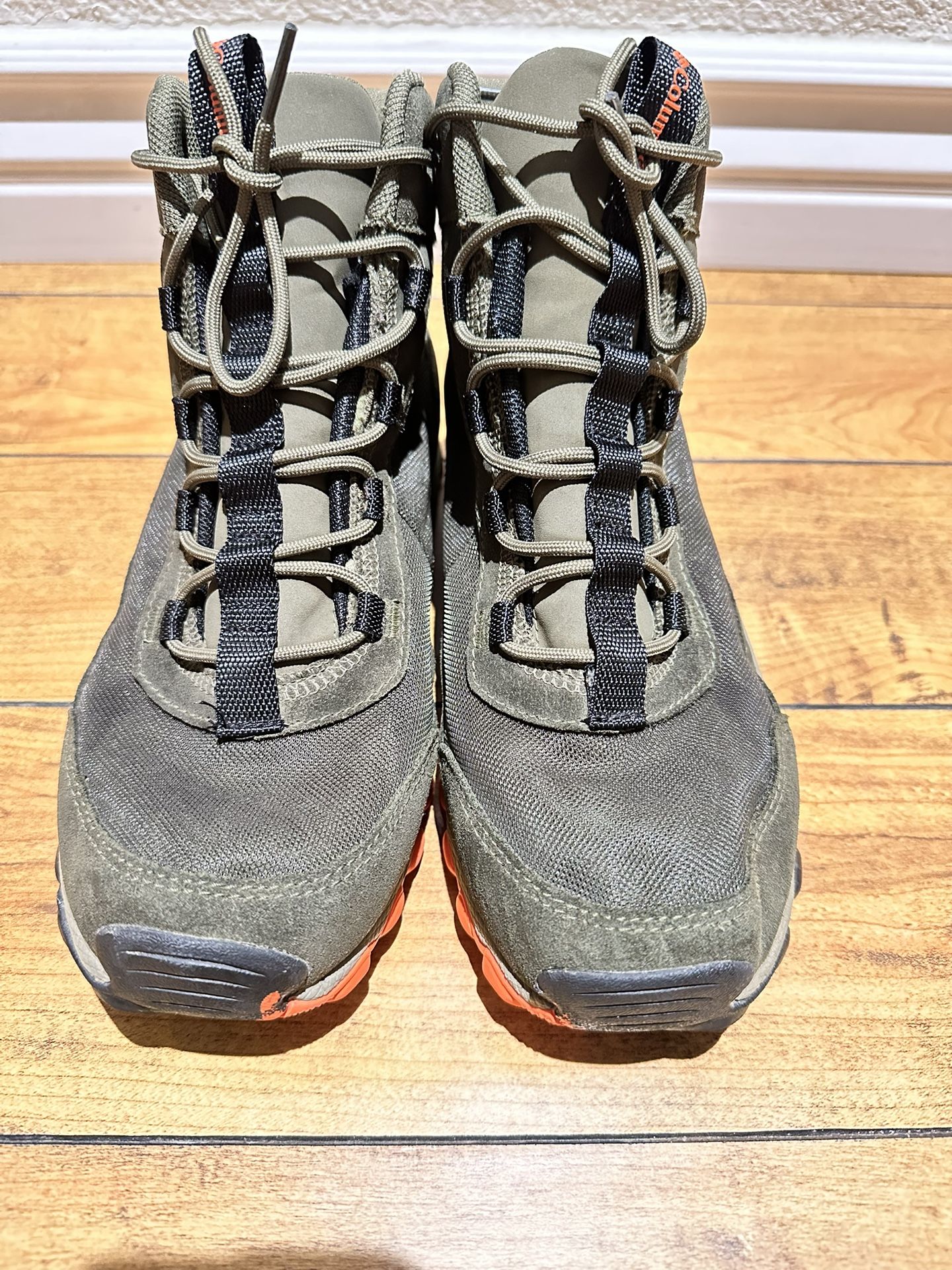 Hiking Boots Colombian