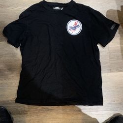 Pro Standard Men's Dodgers Chest Patch Tee