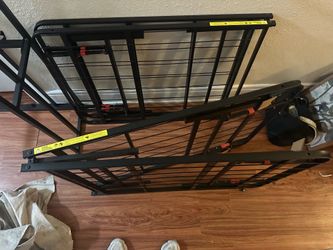 Collapsible twin size bed bases