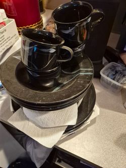 Mikasa Galleria Opus Black 20 piece dinner set