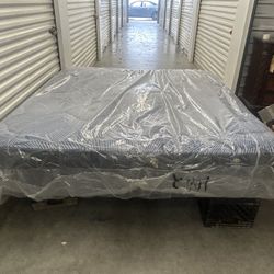 Brand New King Serta Perfect  Sleeper 