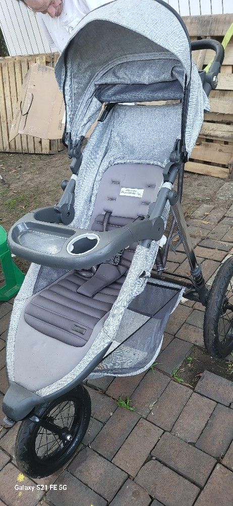 Monobèbè Stroller