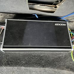 Kicker 1800.1 Amplifier Great Condition! $300 Firm With Box And Bass Knob 