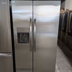 Frigidaire FRSS2623AS
36 Inch Freestanding Side by Side Refrigerato