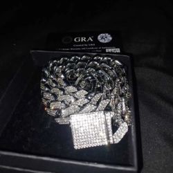 18 in Chain GRA authenticity