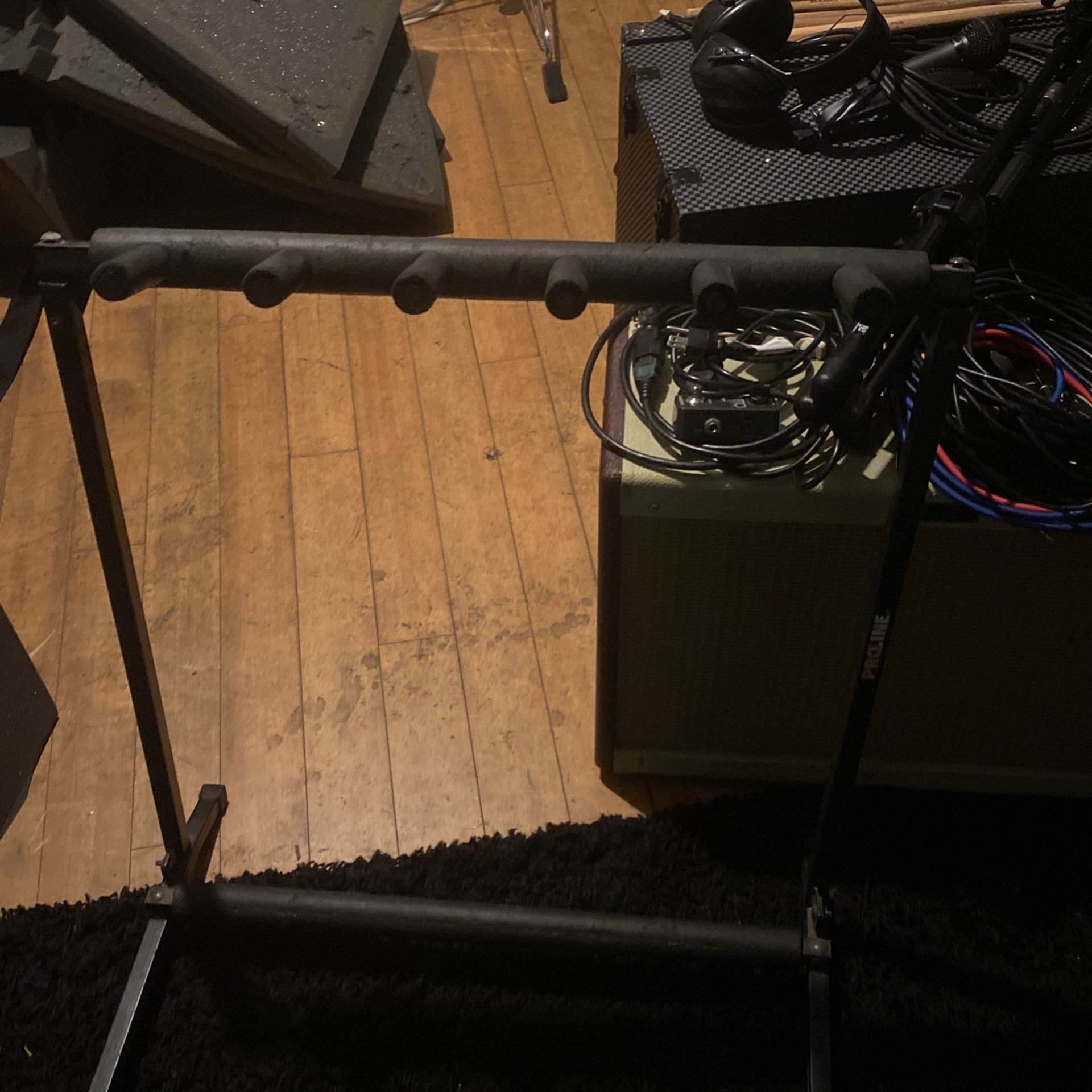 Proline guitar Rack
