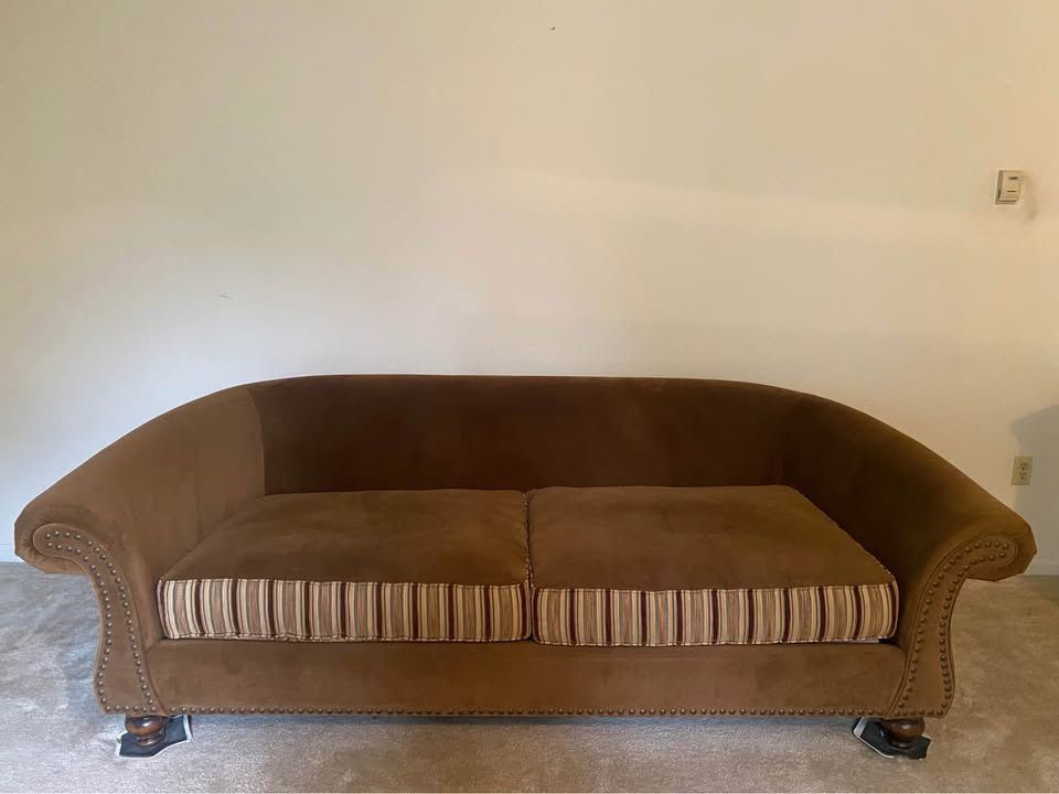 FREE Living Room Sofa