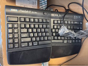 Kinesis Freestyle2 Ergonomic Keyboard for Mac