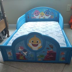 Toddler bed-baby Shark