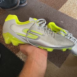Sketchers Soccer Clearts
