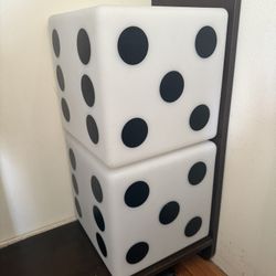 giant dice 
