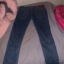 Levi Jeans 519 Size 30/32