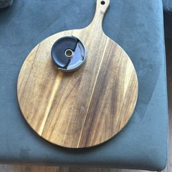 **Teak Pizza Serving Board and Cutter