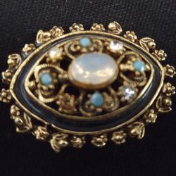 Vintage FLORENZA Oval Cabochon Moonstone OVAL Green Stone Black ENAMEL PIN(1")