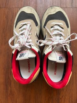 New balance men sneaker
