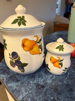 Essence Tabletop Canisters
