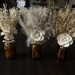 Total Of 8 Centerpieces 