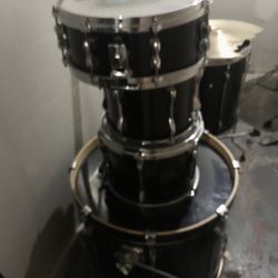 Tama Superstar Drum set, B8 Sabían Cymbals, and DW 3000 Double Bass