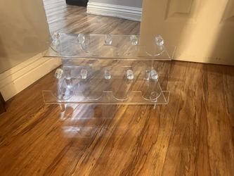Acrylic wine rack 