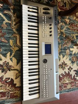 Yamaha MM2 Keyboard 