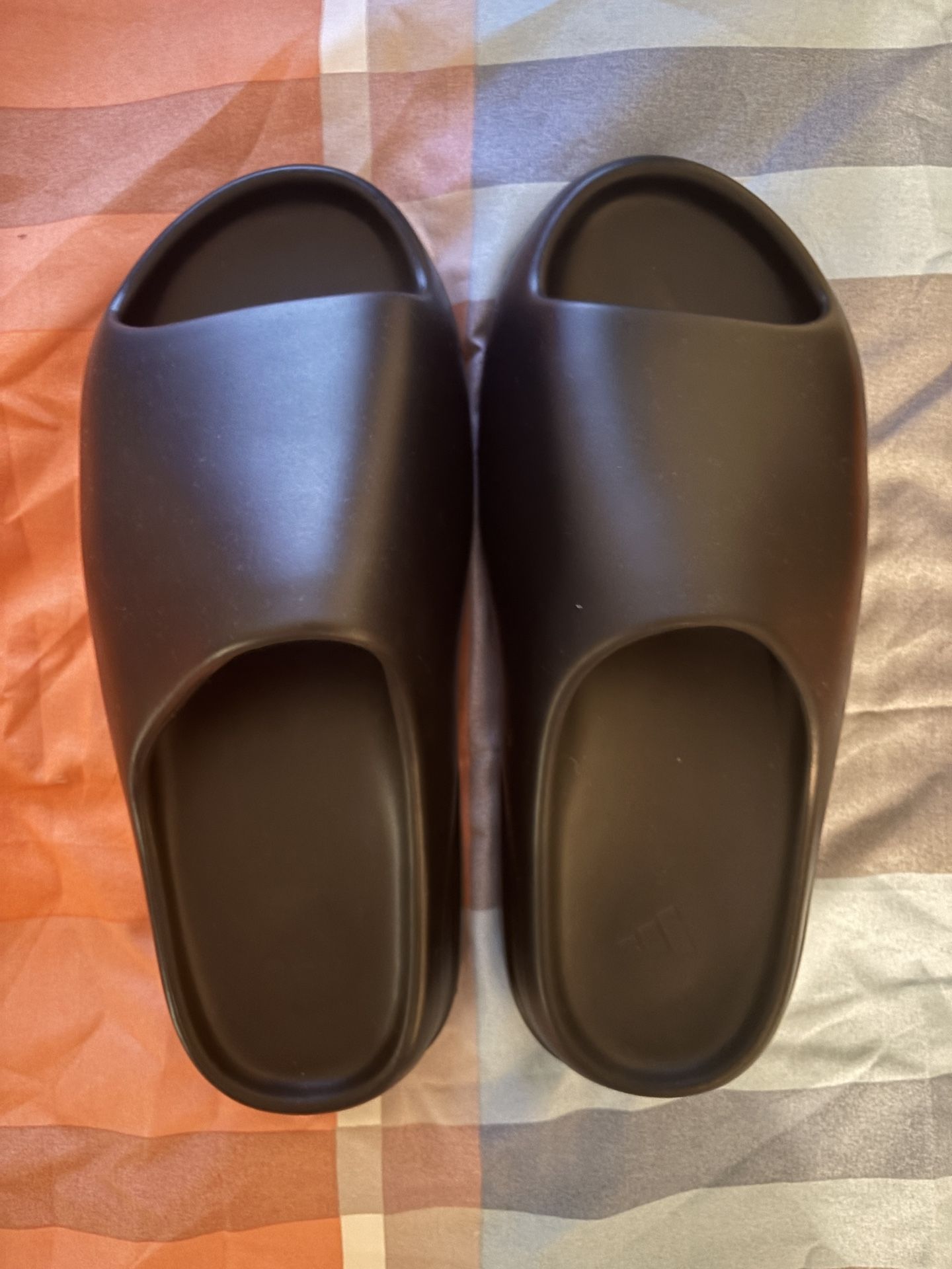 Adidas Black Yeezy Slides (Size 12)