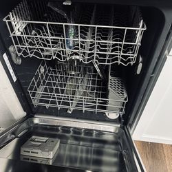 Dishwasher Whirlpool 