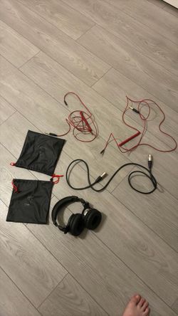 Music studio headphone set